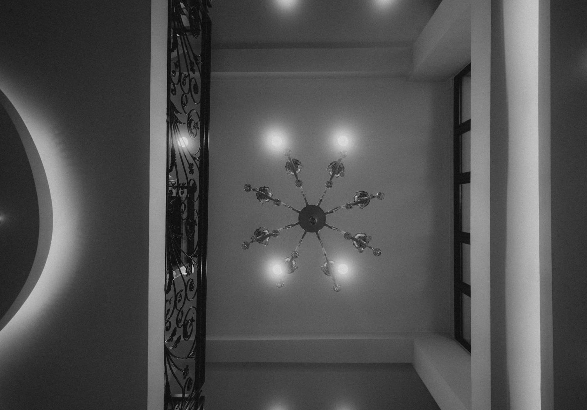 Mb City Hotel Izmir Bagian luar foto