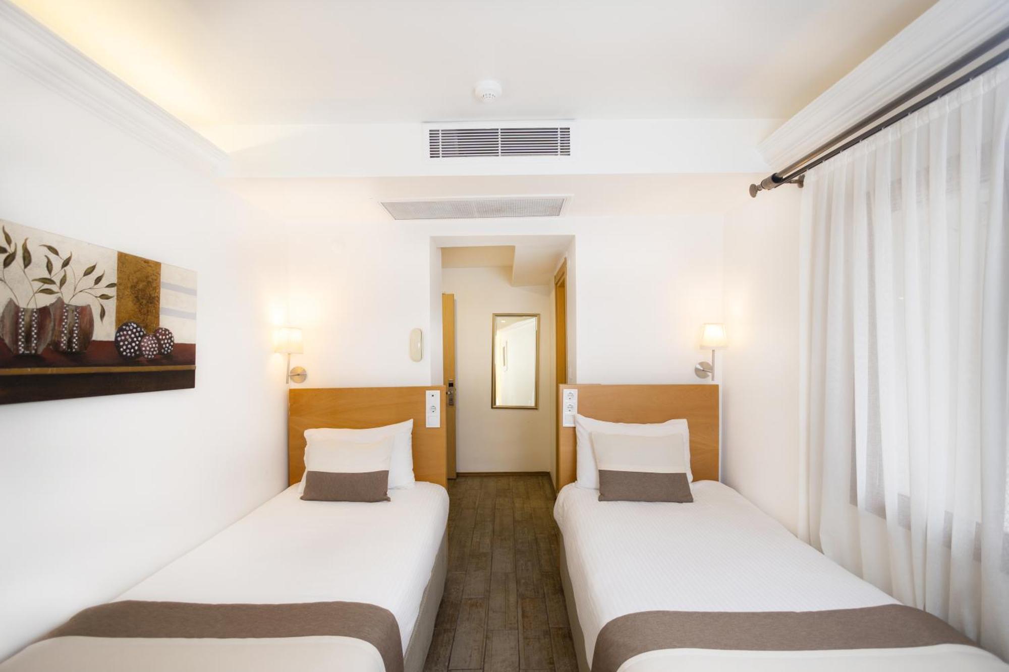 Mb City Hotel Izmir Bagian luar foto