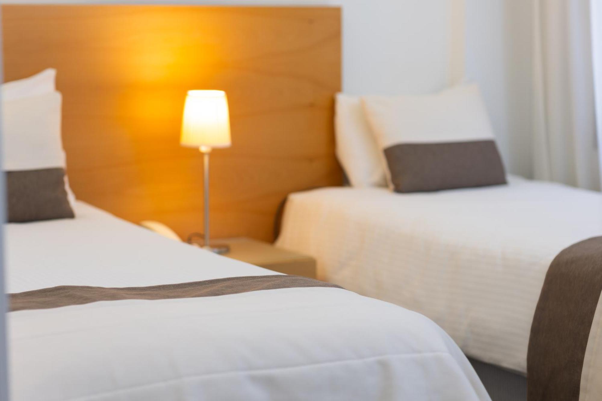 Mb City Hotel Izmir Bagian luar foto