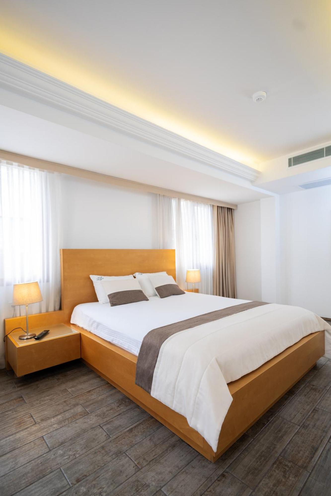 Mb City Hotel Izmir Bagian luar foto