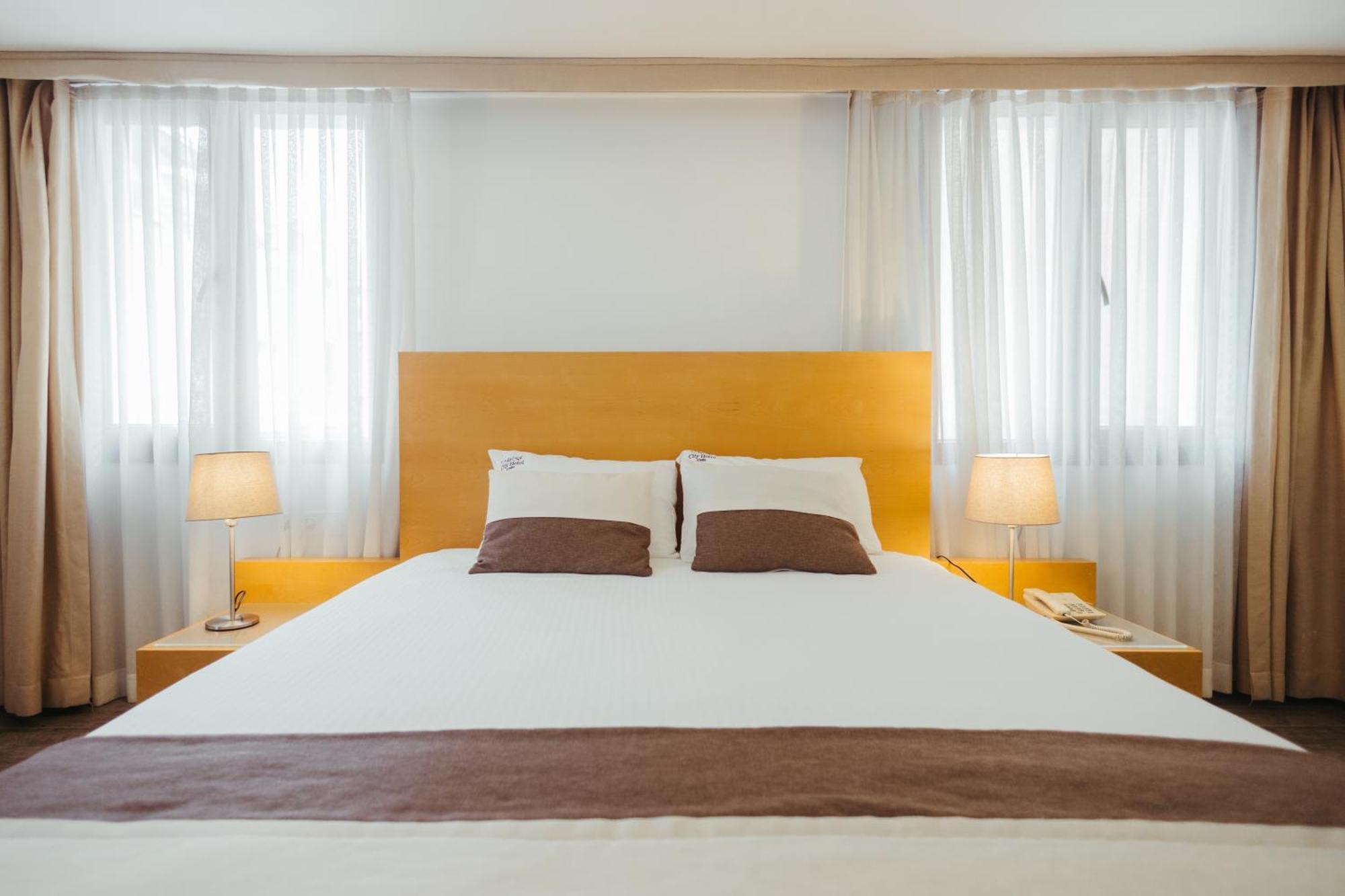 Mb City Hotel Izmir Bagian luar foto
