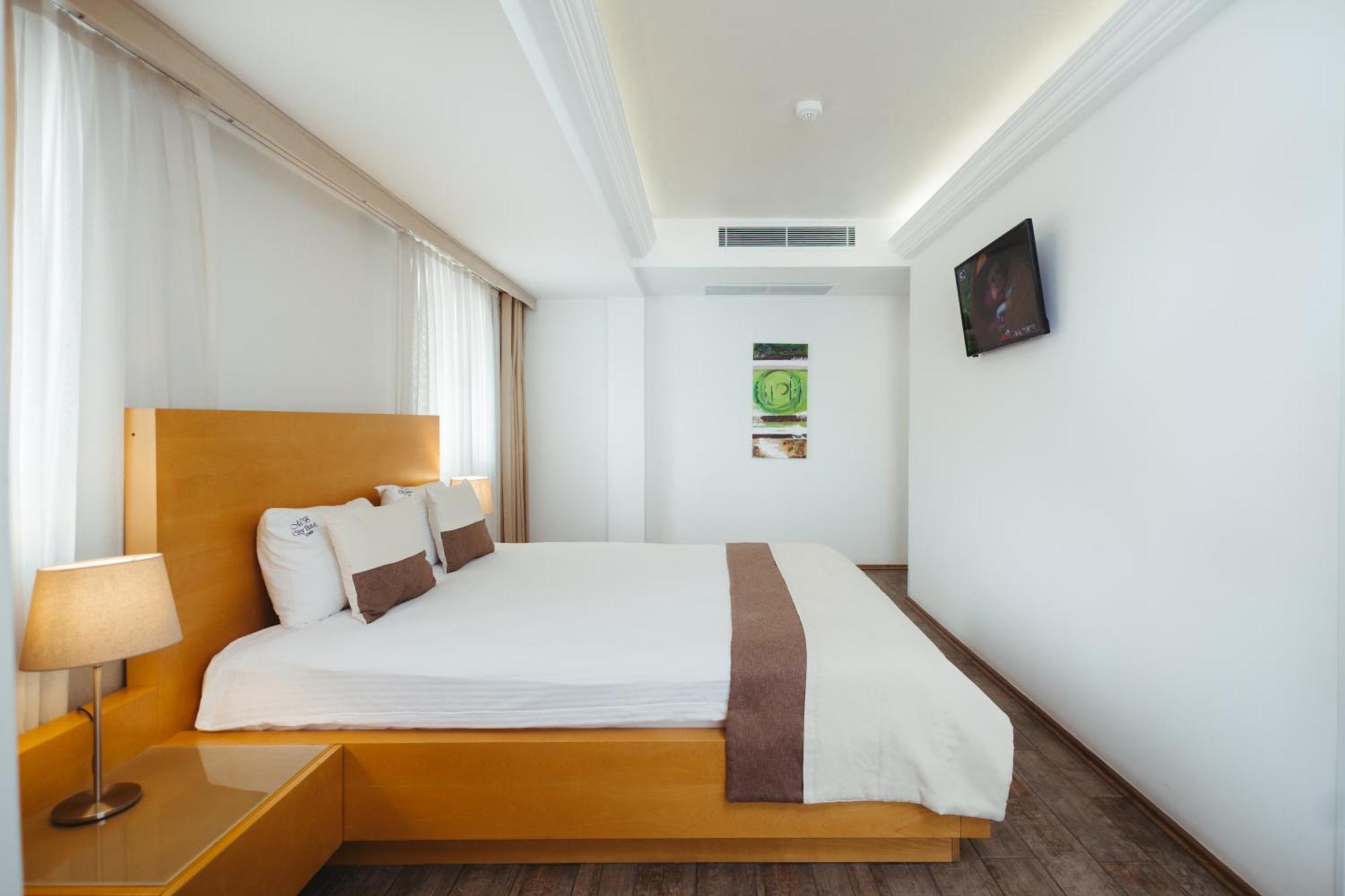 Mb City Hotel Izmir Bagian luar foto